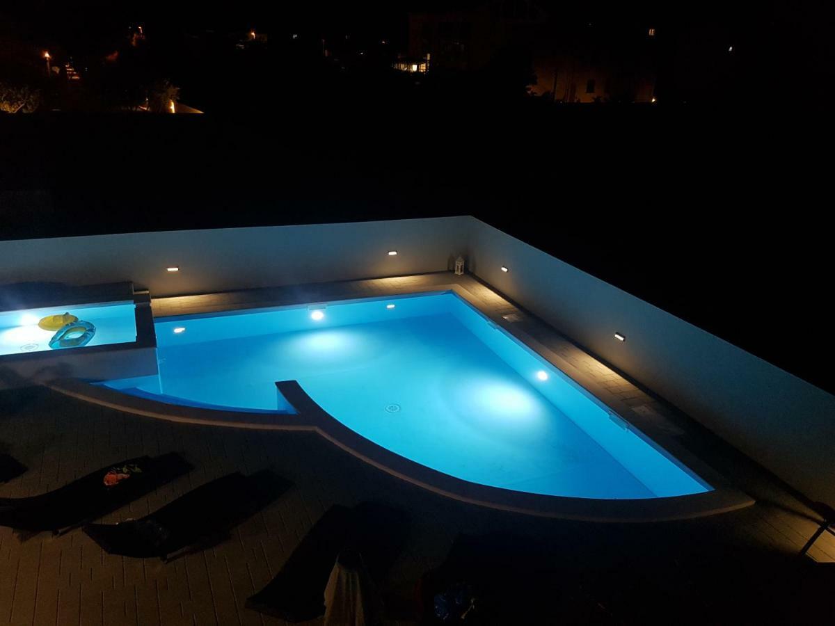 Apartments Menalo Затон Екстер'єр фото